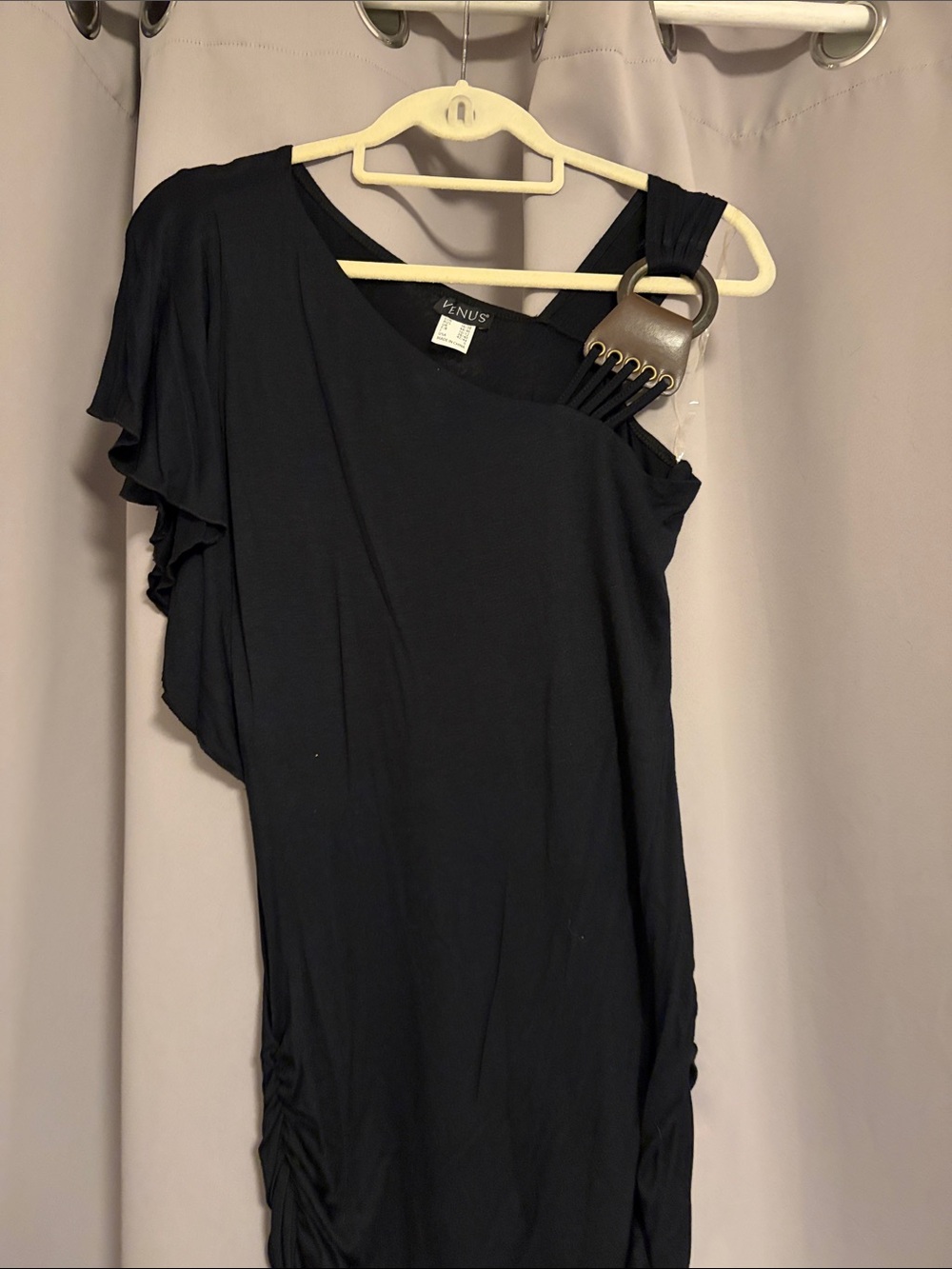 VENUS Black One-Shoulder Dress with Ring Detail